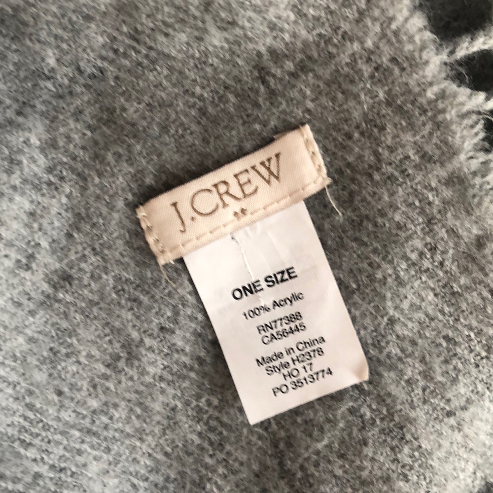 J Crew Blanket Scarf - Picture 3 of 3